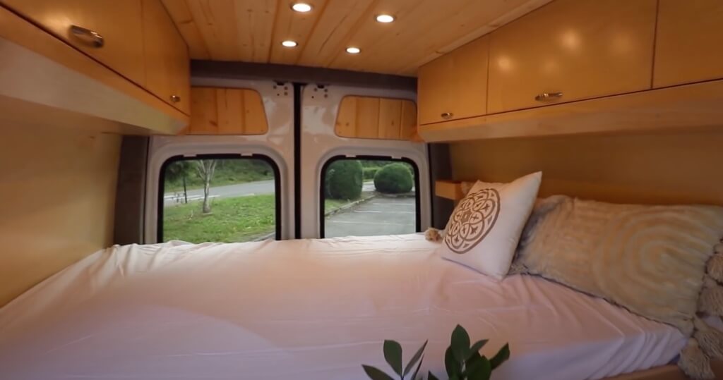 20 Genius Campervan Storage Ideas For You To Steal!